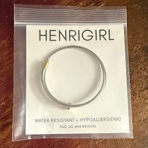 Henrigirl Silver and Gold Cable Wire Bracelet